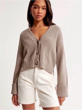 Abercrombie & Fitch Cropped Taupe Knit Button-Up Cardigan